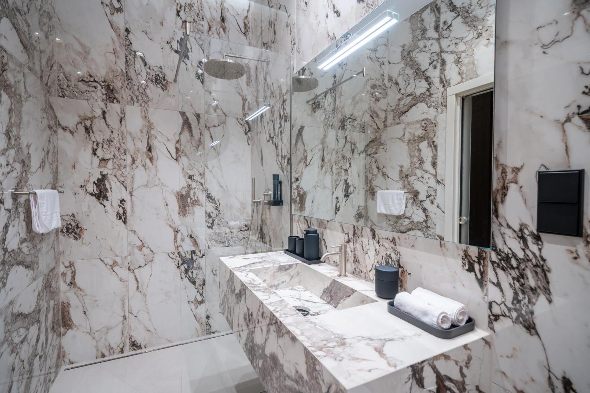 Damas Suites Budapest Esterno foto